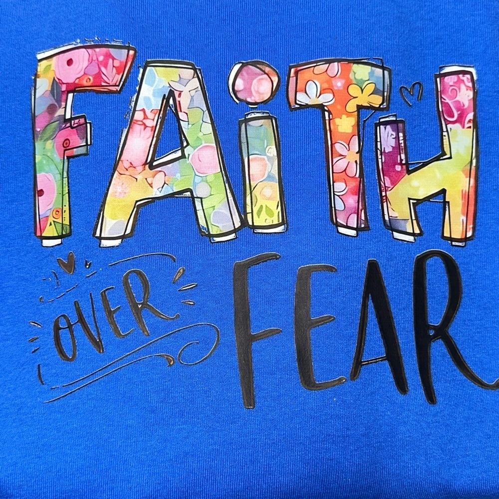 NEW PORT & COMPANY Faith Over Fear - Picture 7 of 8